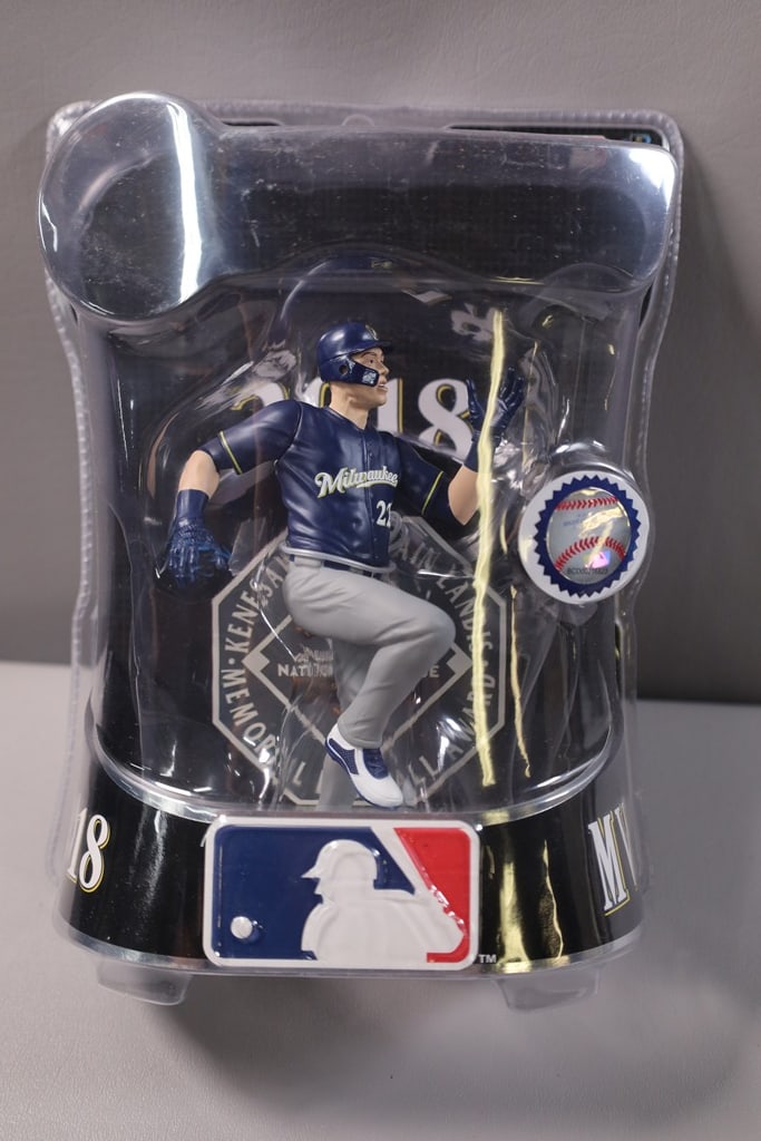 CHRISTIAN YELICH FIGURE: A 2018 CHRISTIAN YELICH MLB FIGURE. BRAND NEW.