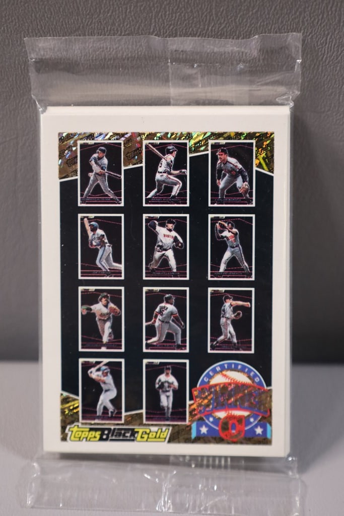 1993 TOPPS PACK: A SEALED PACK OF 1993 TOPPS BLACK GOLD INSERT CARDS WITH GRIFFEY JR.