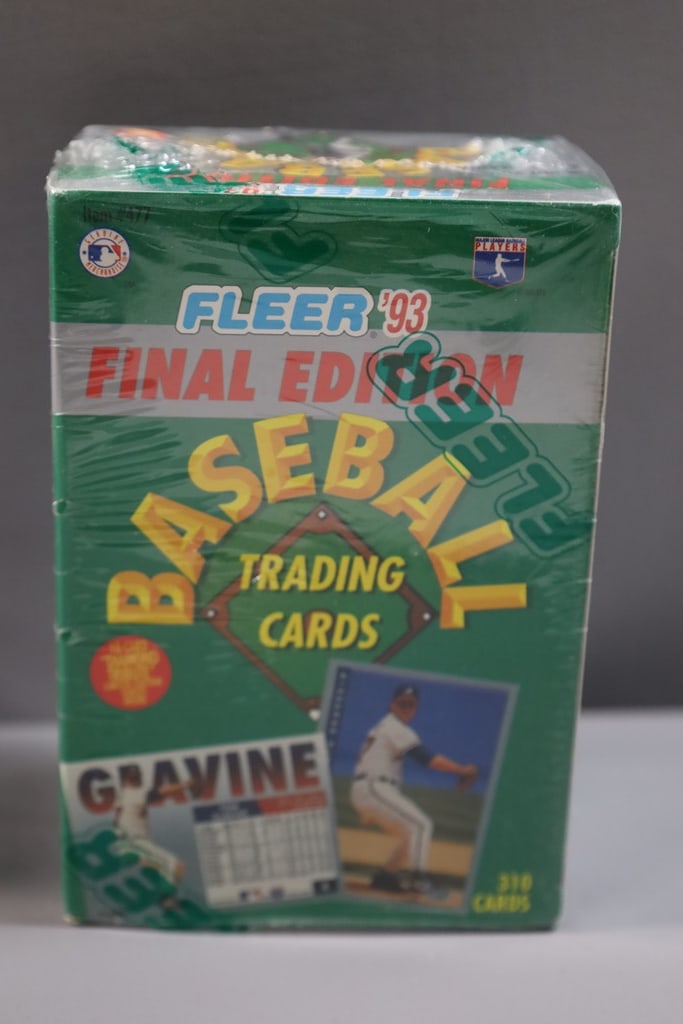 FLEER SET: A 1993 FLEER FINAL EDITION SET SEALED.