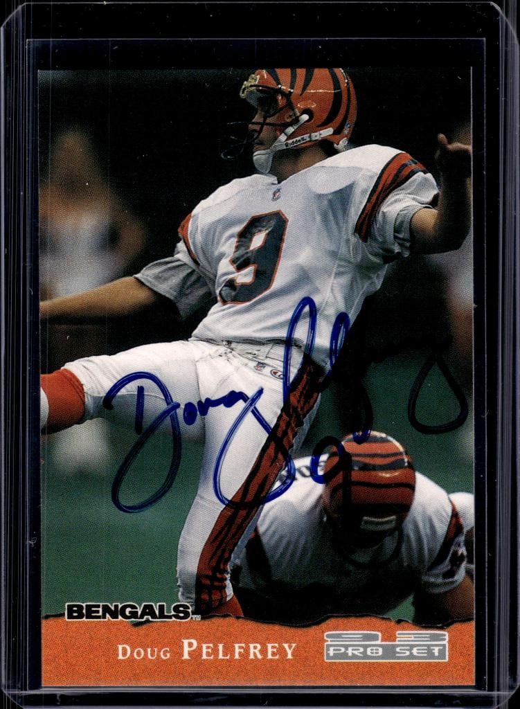 DOUG PELFREY 1993 PRO SET AUTOGRAPH ROOKIE CARD: NEAR MINT OR BETTER CONDITION