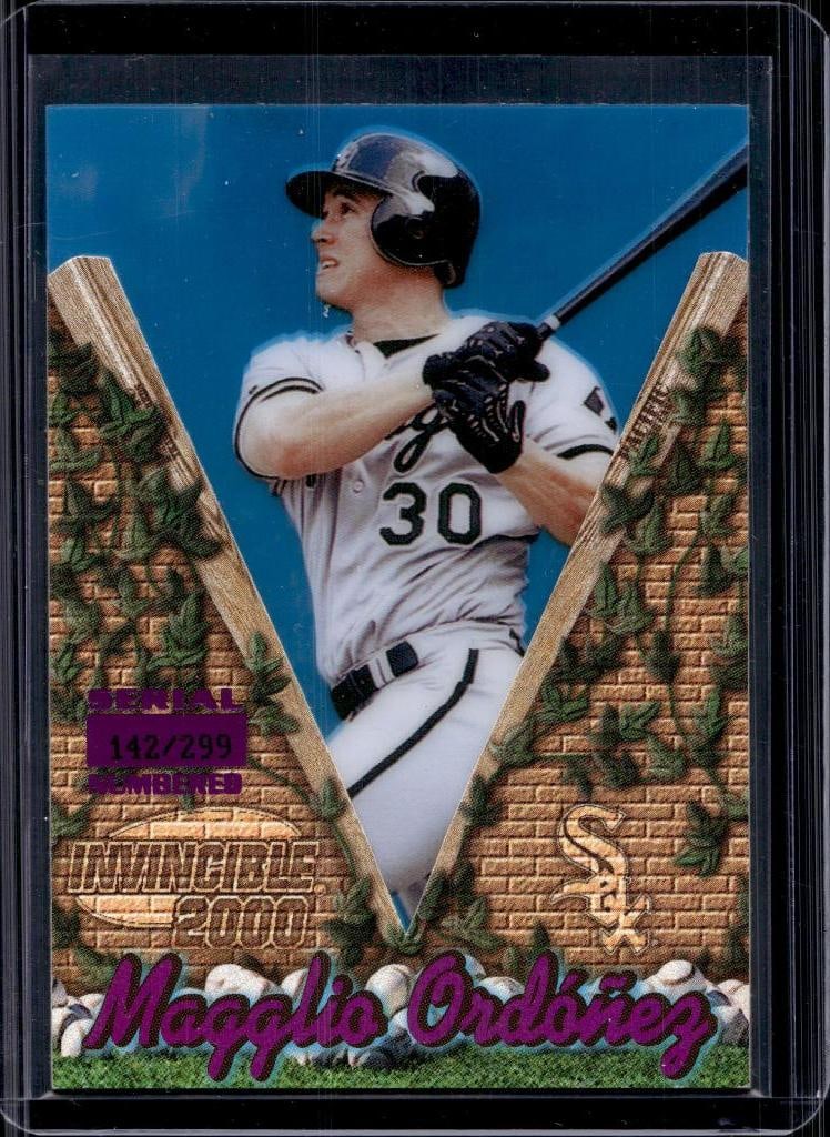 MAGGLIO ORDONEZ 2000 PACIFIC INVINCIBLE PURPL HOLOFOIL (1 of 1)