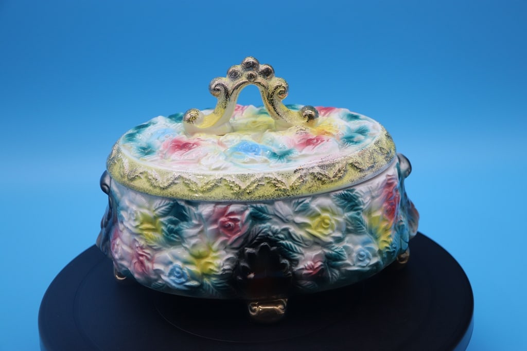 VINTAGE CERAMIC BOX - 2