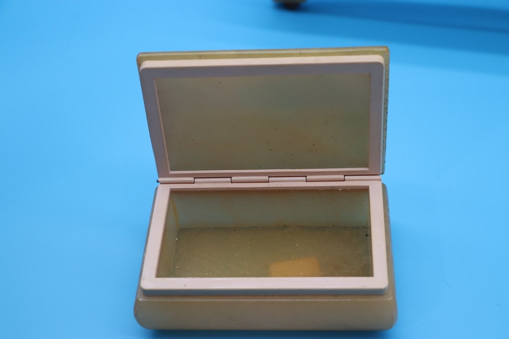 VINTAGE TRINKET BOX - 2
