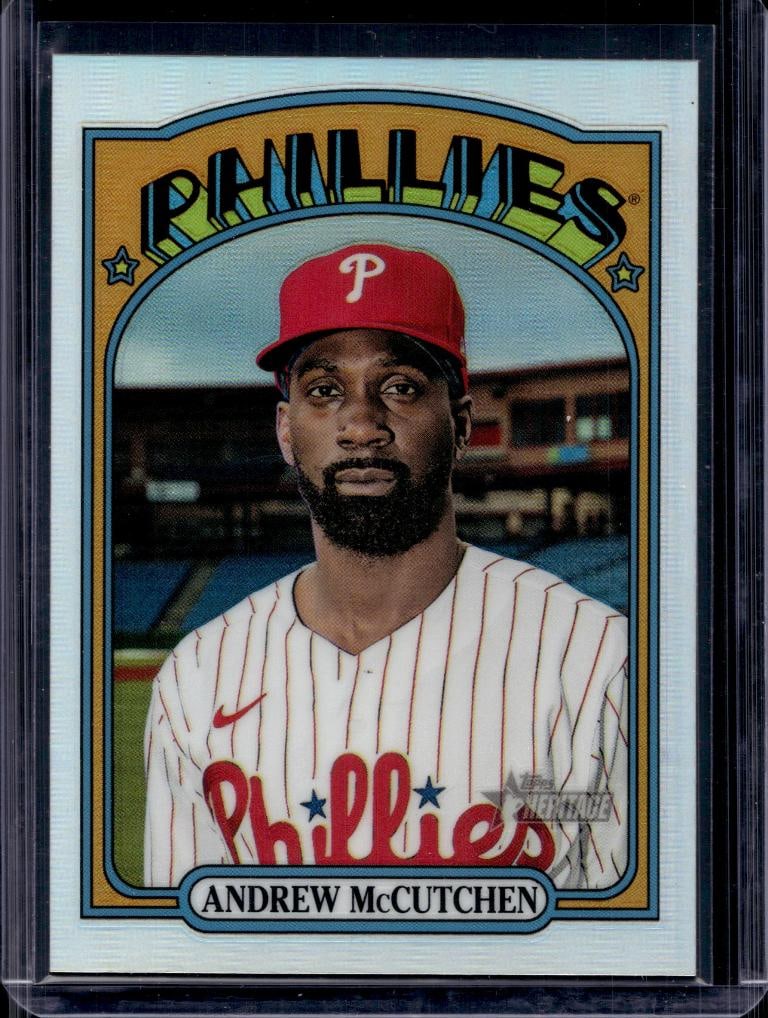 ANDREW MCCUTCHEN 2021 TOPPS CHROME HERITAGE REFRACTOR: 334/572. NEAR MINT OR BETTER CONDITION