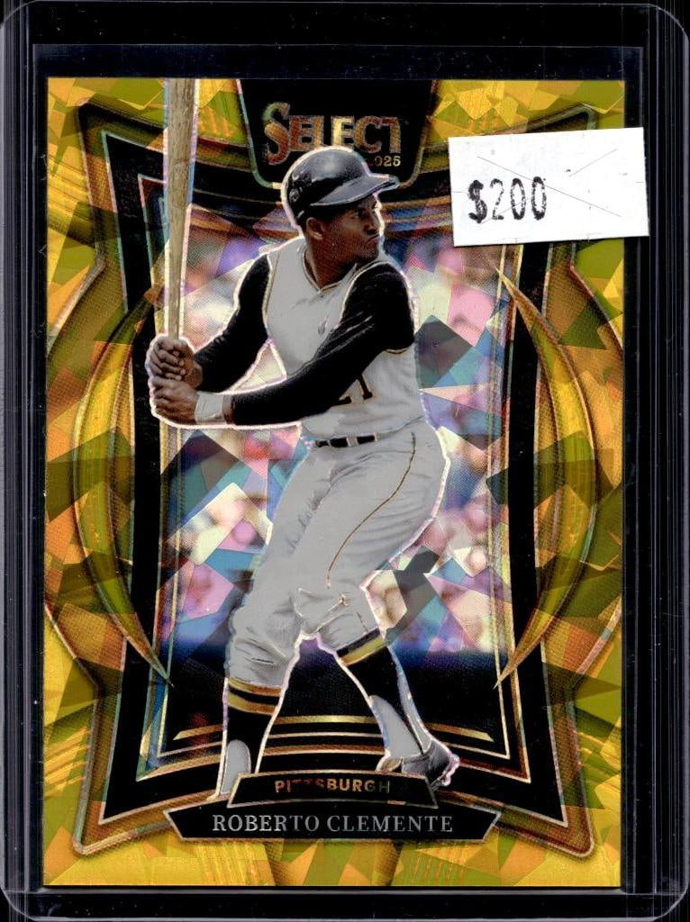 ROBERTO CLEMENTE 2025 PANINI SELECT GOLD ICE PRIZM SSP: 9/10. NEAR MINT OR BETTER CONDITION