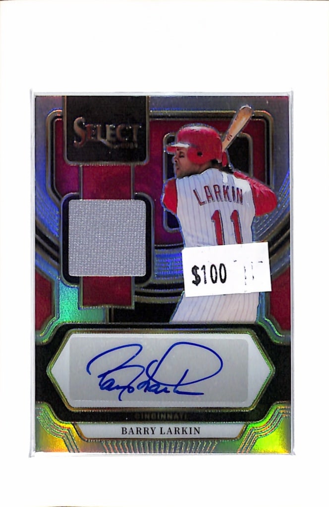 BARRY LARKIN 2024 PANINI SELECT GAME USED JERSEY AUTO SILVER PRIZM SP: 30/35. NEAR MINT OR BETTER CONDITION