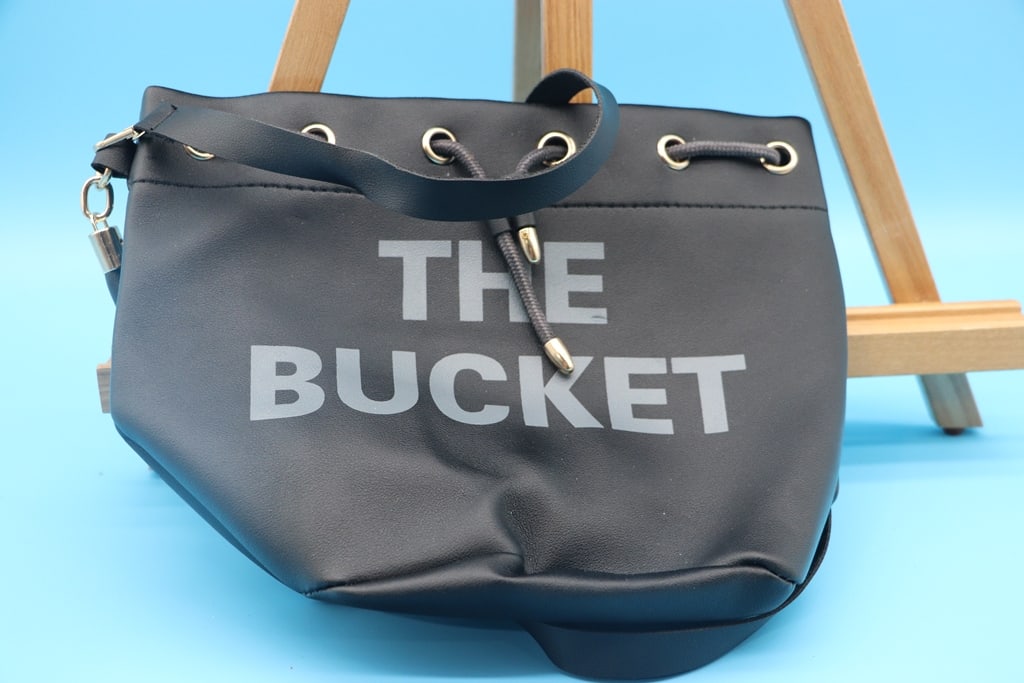THE BUCKET PURSE (1 of 1)