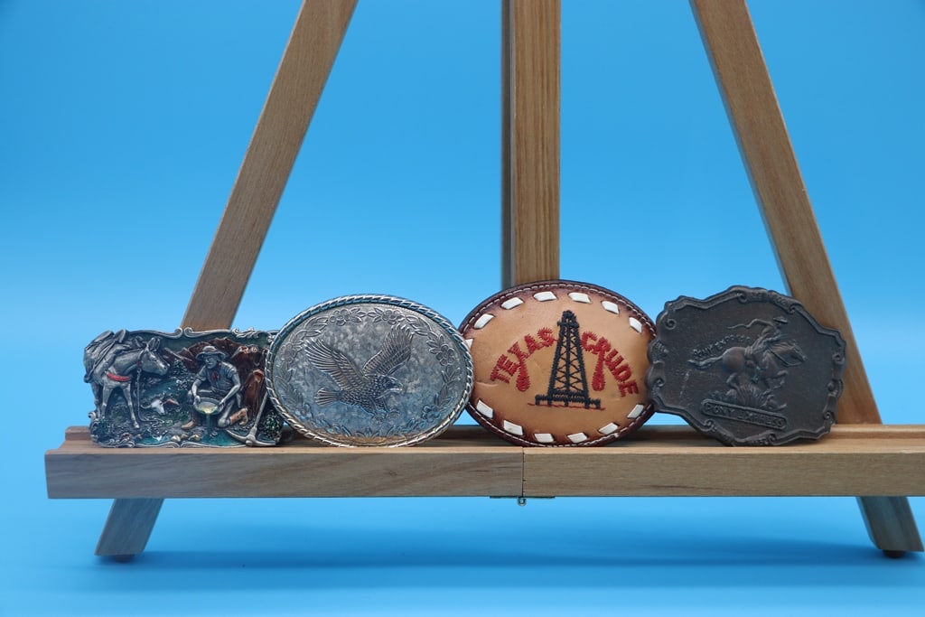 BELT BUCKLES (1 of 2)