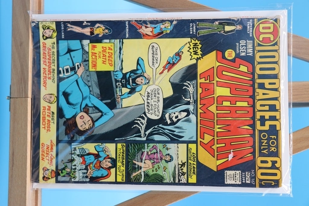 VINTAGE DC COMIC: A VINTAGE JIMMY OLSEN PRESENTS THE SUPERMAN FAMILY #167 VINTAGE COMIC. GOOD CONDITION.