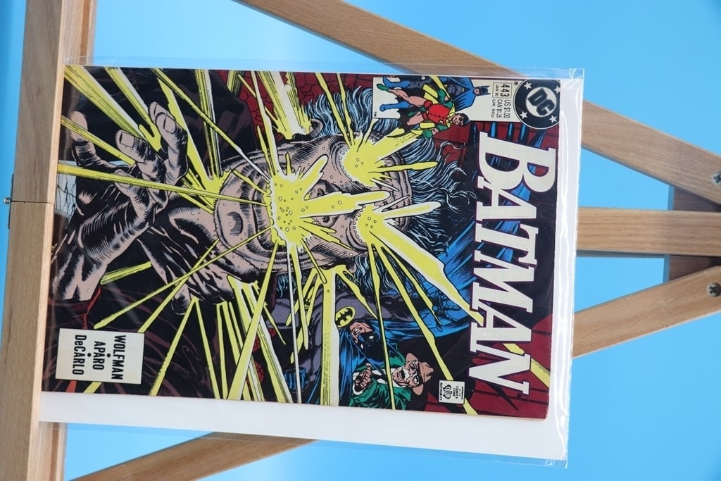 VINTAGE DC COMIC: A VINTAGE BATMAN #443 COMIC. GOOD CONDITION.