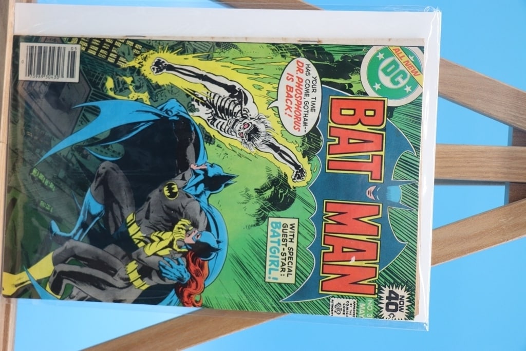 VINTAGE DC COMIC: A VINTAGE BATMAN #311 COMIC. GOOD CONDITION.