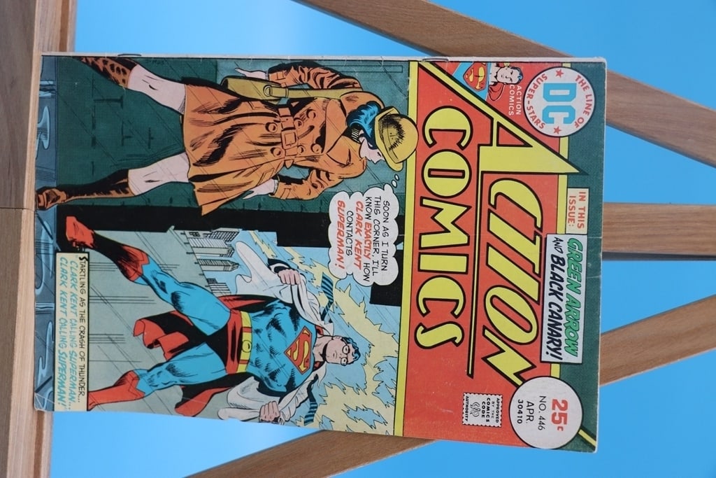 VINTAGE DC COMIC: A VINTAGE SUPERMAN ACTION COMICS #446. GOOD CONDITION.