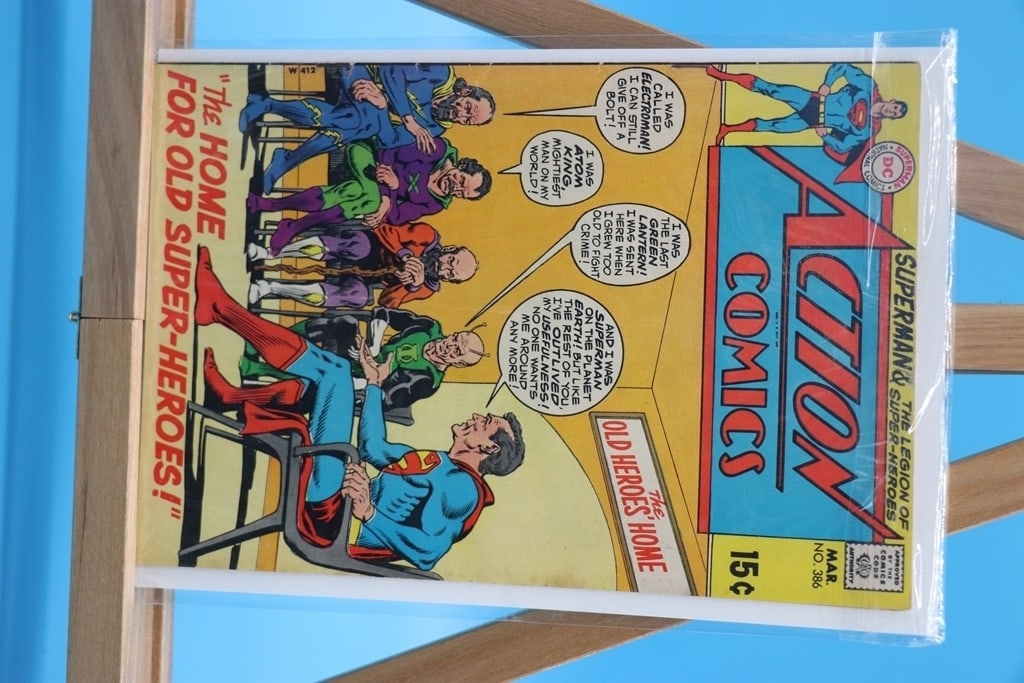 VINTAGE DC COMIC: A VINTAGE SUPERMAN ACTION COMICS #386. GOOD CONDITION.