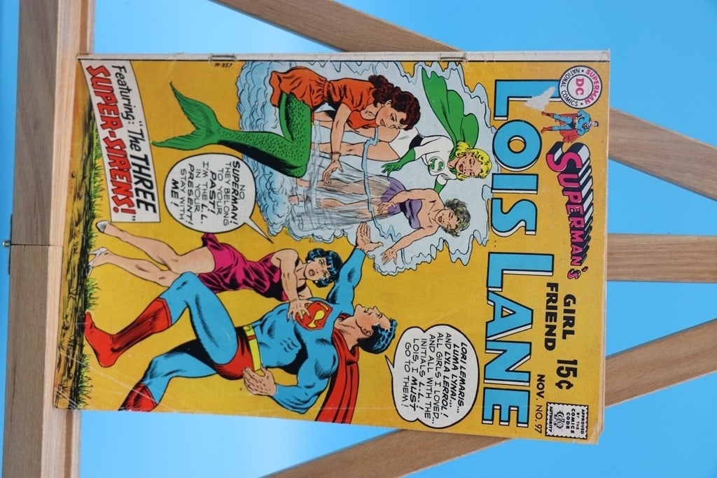VINTAGE DC COMIC: A VINTAGE SUPERMAN'S GIRLFRIEND LOIS LANE #97 COMIC. GOOD CONDITION.