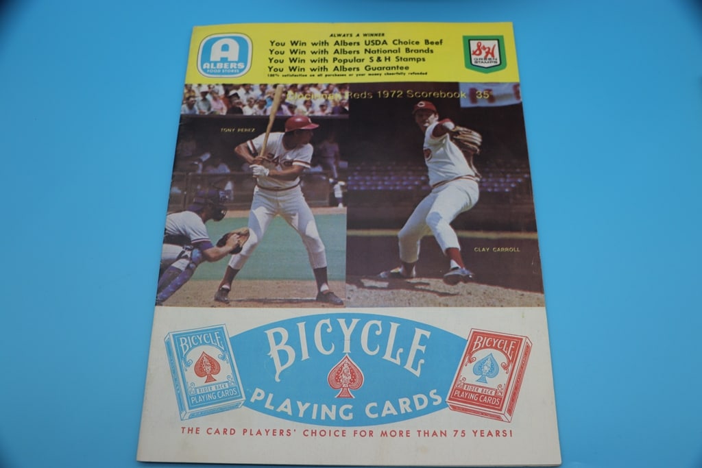 VINTAGE REDS: A VINTAGE 1972 CINCINNATI REDS SCOREBOOK. GOOD CONDITION.