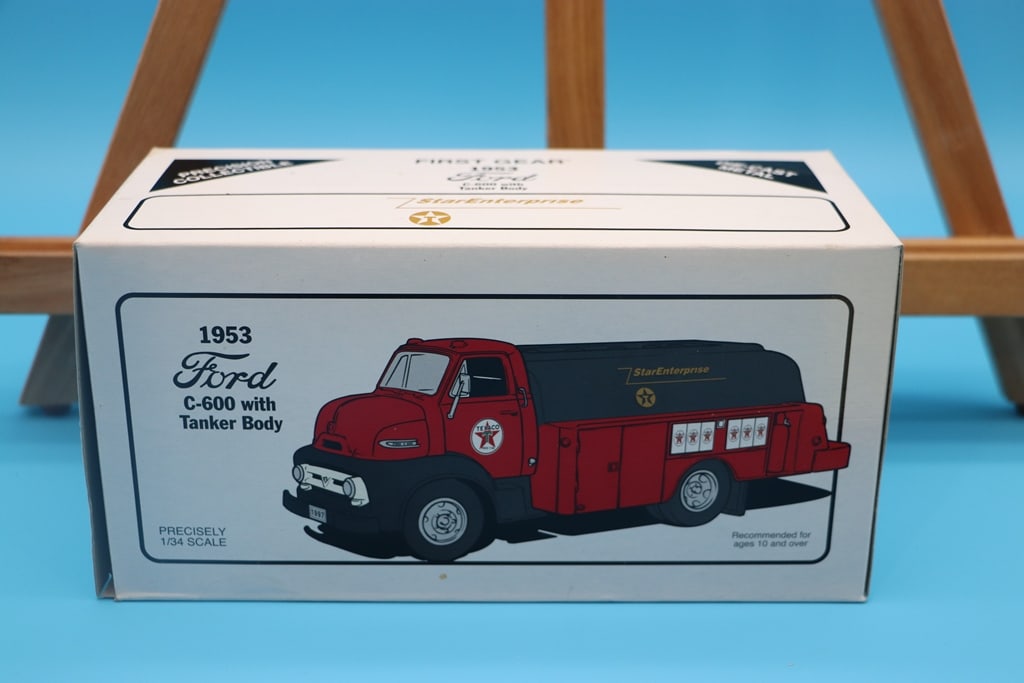 TEXACO ERTL DIE CAST: A 1997 ERTL TEXACO 1953 FORD C-600 TANKER DIE CAST MODEL. BOX MAY HAVE CONDITION ISSUES BUT THE ITEM IS EXCELLENT.