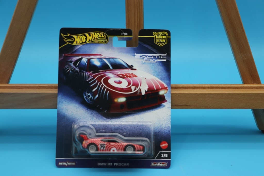 HOT WHEELS: A HOT WHEELS EXOTIC ENVY BMW M1 PRO CAR. BRAND NEW