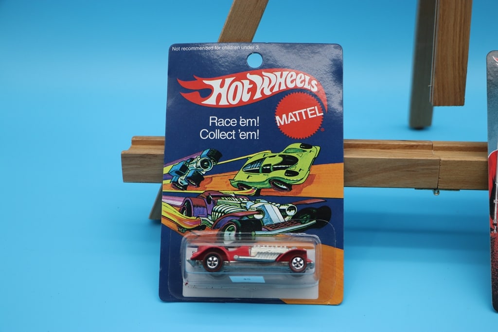 HOT WHEELS: A HOT WHEELS 1997 RETRO 1973 SWEET 16 CAR. BRAND NEW