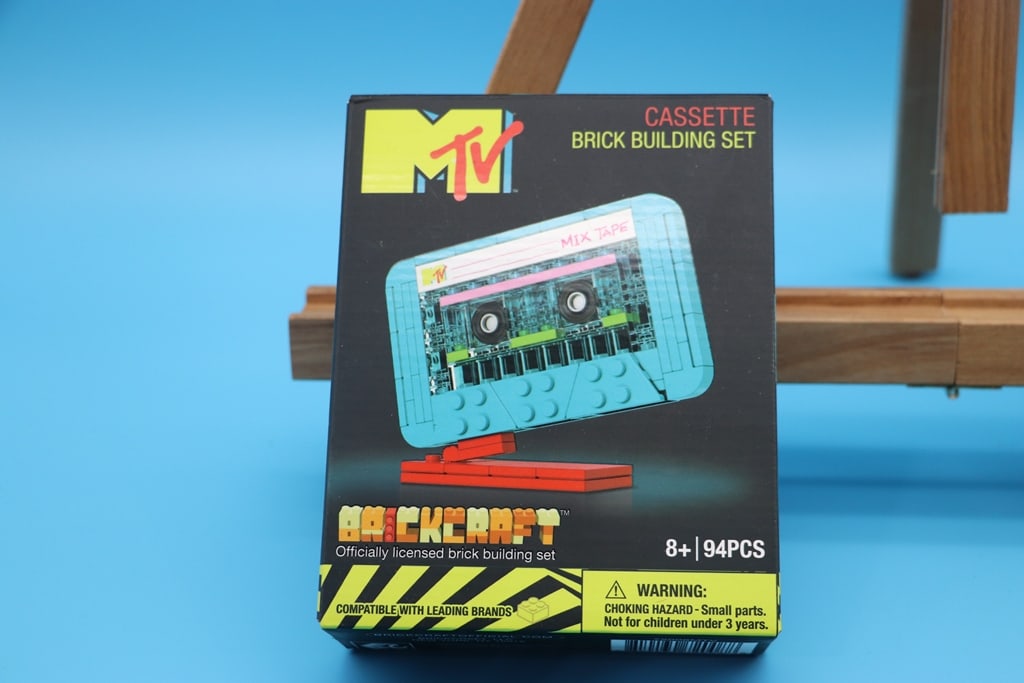MTV BRICK FIGURE: A BRICKCRAFT MTV CASSETTE TAPE BLOCK FIGURE. BRAND NEW