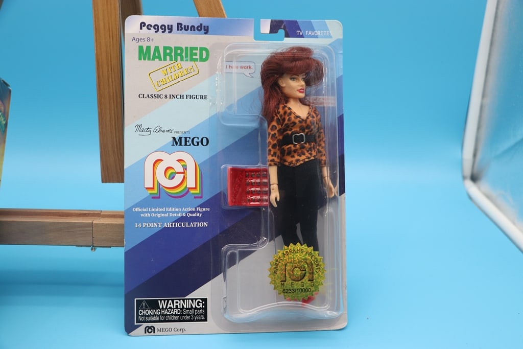 PEG BUNDY MEGO: A MEGO PEG BUNDY FROM MARRIED WITH CHILDREN FIGURE. MARTY ABRAMS LIMITED 6233/10,000. BRAND NEW