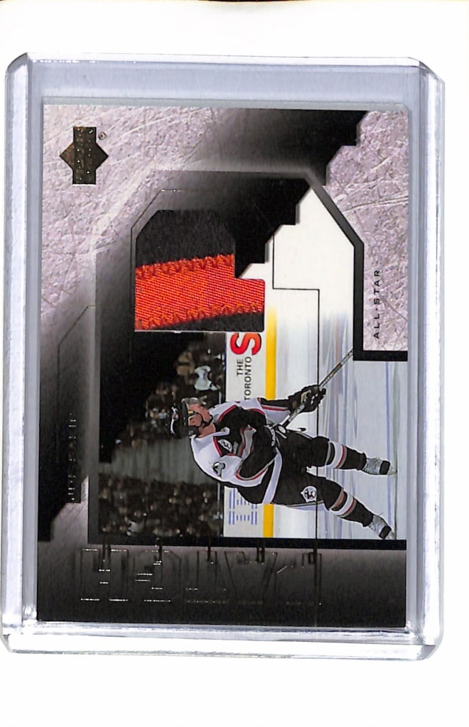 SERGEI SAMSONOV 2001-02 UPPER DECK GAME USED JERSEY AUTOGRAPH: NEAR MINT OR BETTER CONDITION