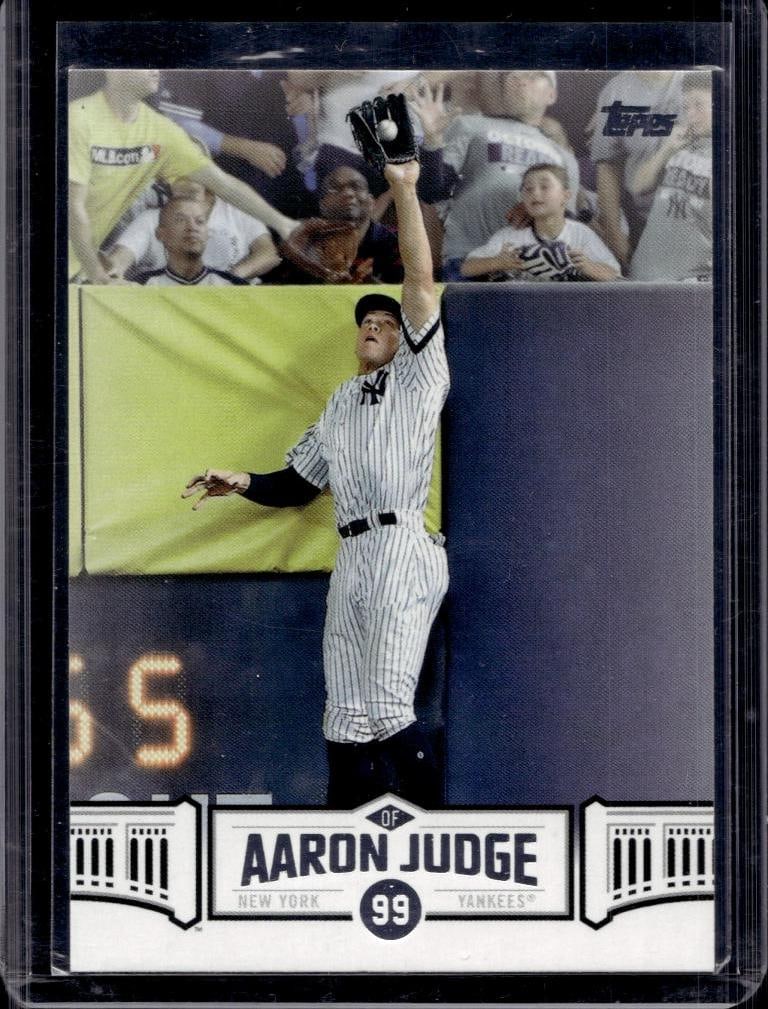 AARON JUDGE 2018 TOPPS ROOKIE REVIEW WALL BALL INSERT: NEAR MINT OR BETTER CONDITION