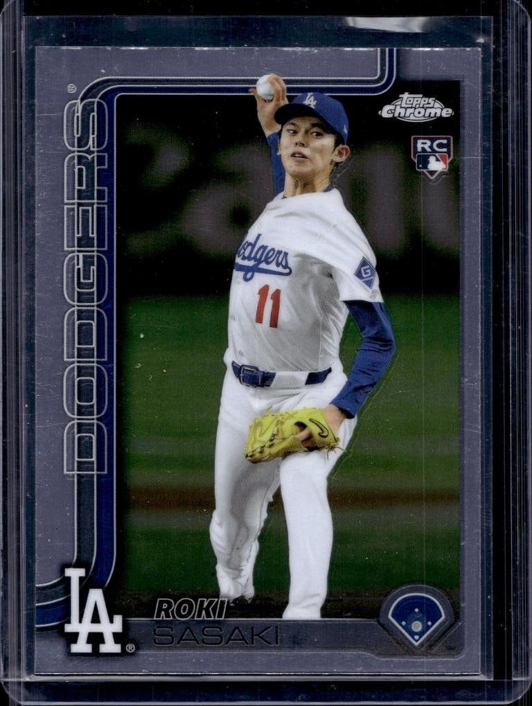 ROKI SASAKI 2025 TOPPS CHROME ROOKIE CARD: NEAR MINT OR BETTER CONDITION