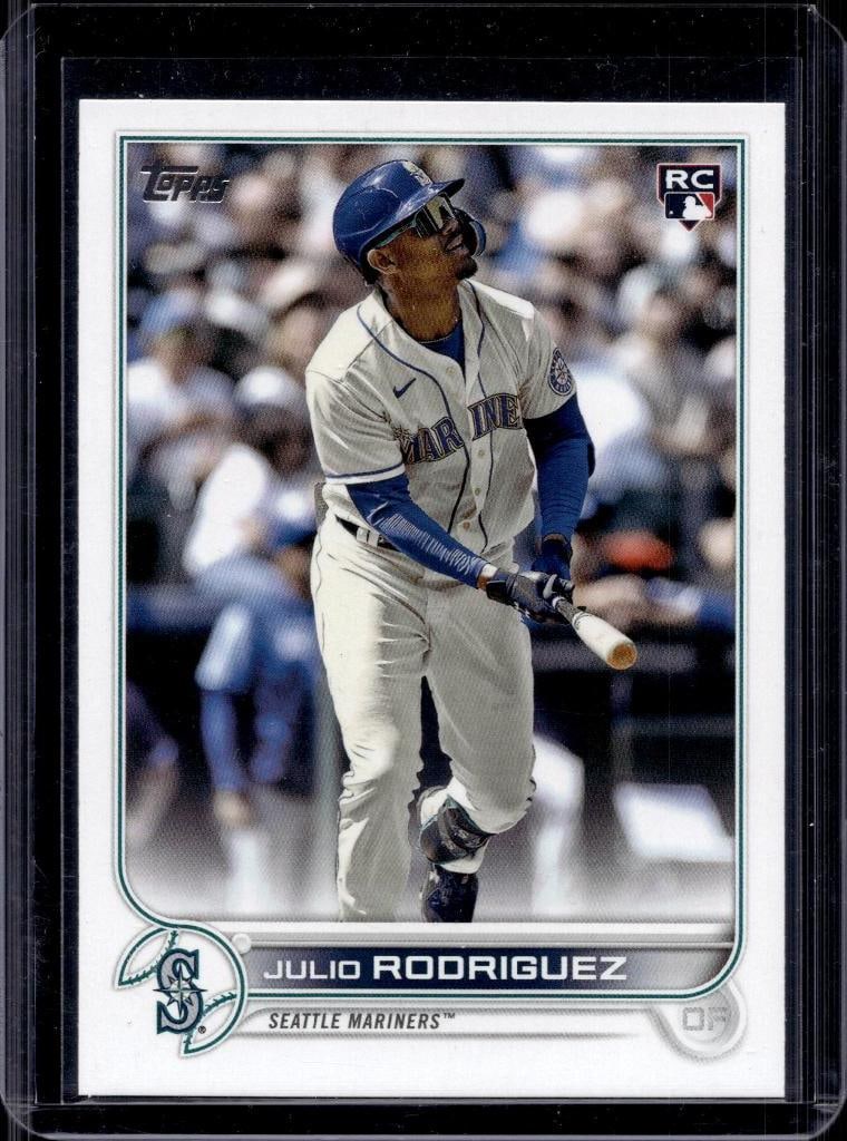 JULIO RODRIGUEZ 2022 TOPPS ROOKIE CARD: NEAR MINT OR BETTER CONDITION