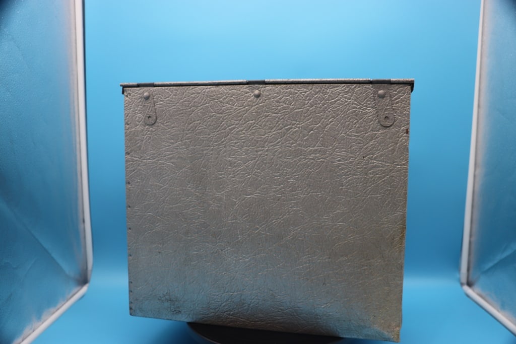 VINTAGE DAIRY COOLER - 2