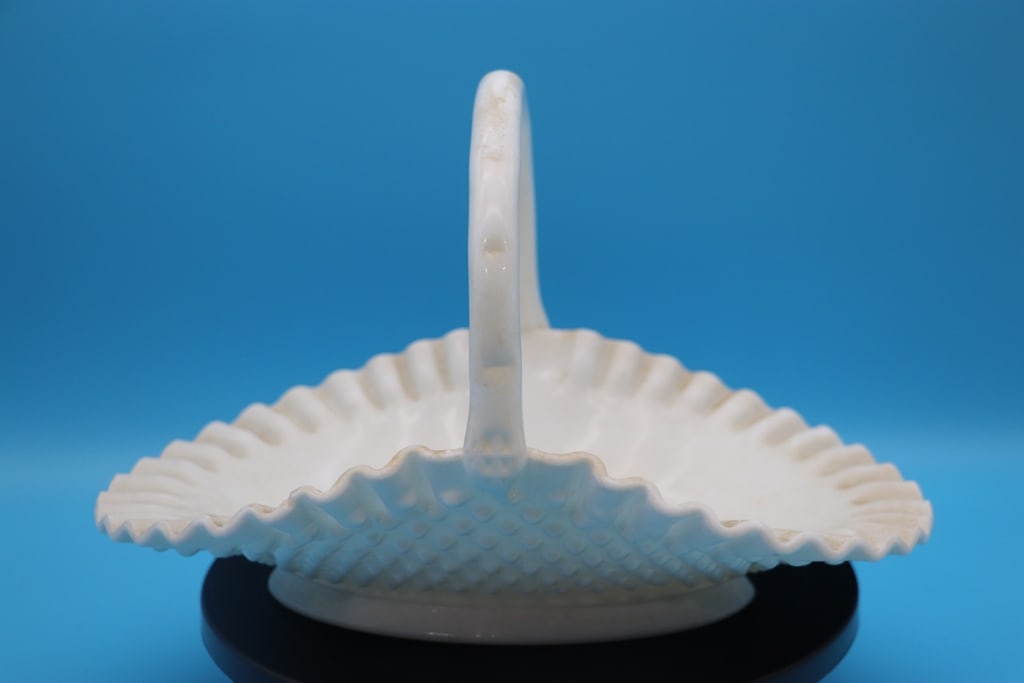 VINTAGE MILK GLASS (1 of 1)