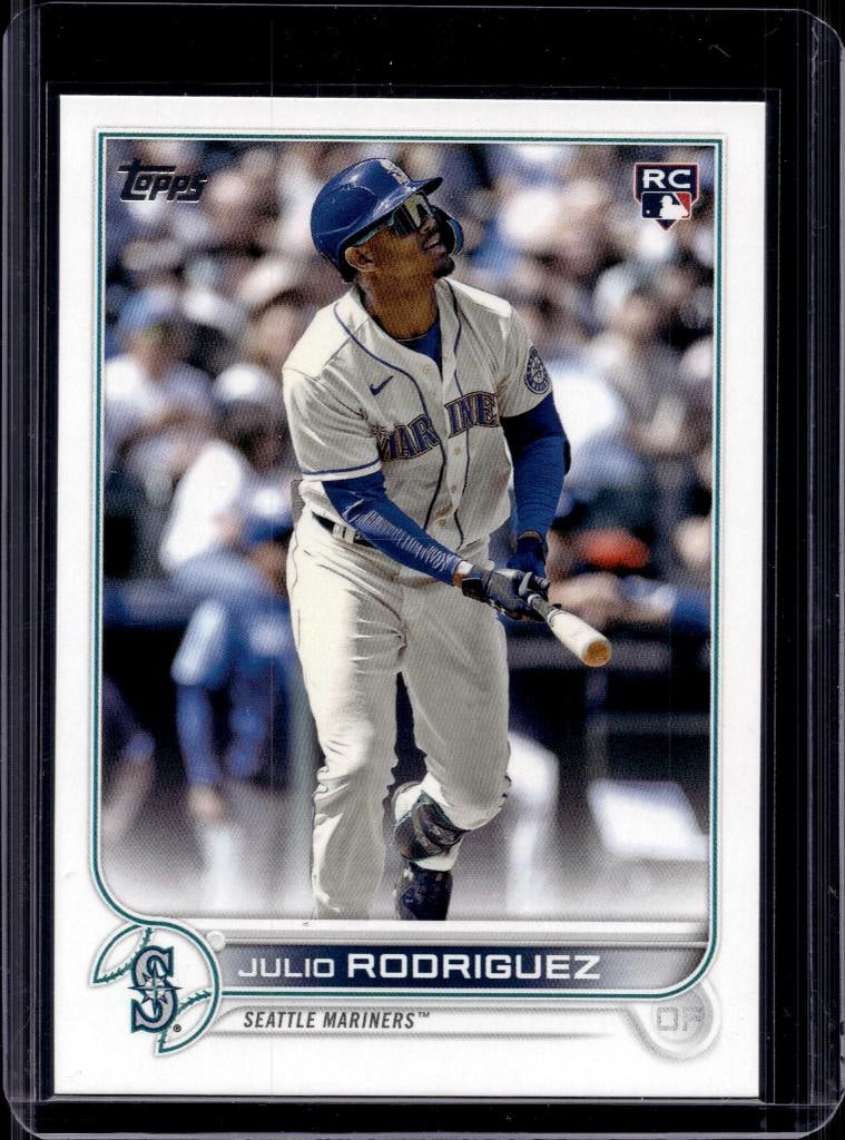 JULIO RODRIGUEZ 2022 TOPPS ROOKIE CARD: NEAR MINT OR BETTER CONDITION