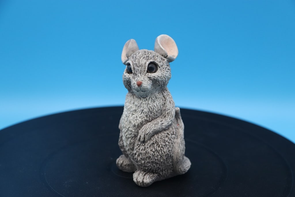 STONE CRITTERS FIGURE (1 of 1)