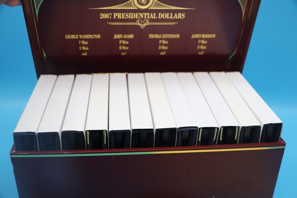 2007 GRADED DOLLAR COINS - 4