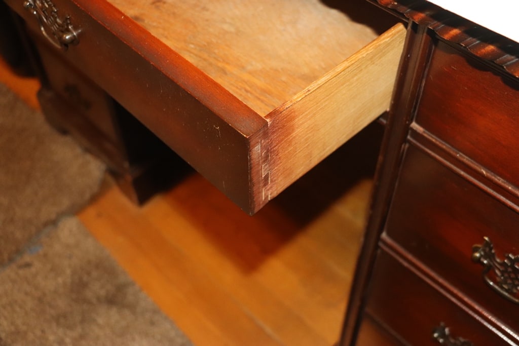 VINTAGE DESK - 2