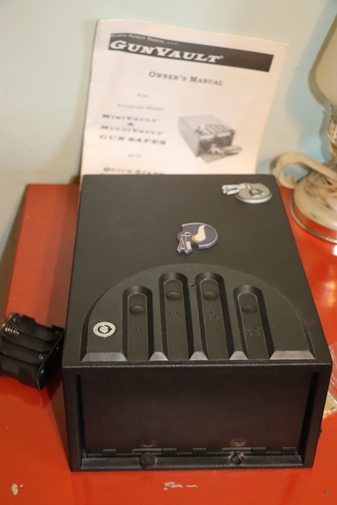 GUN SAFE (1 of 1)
