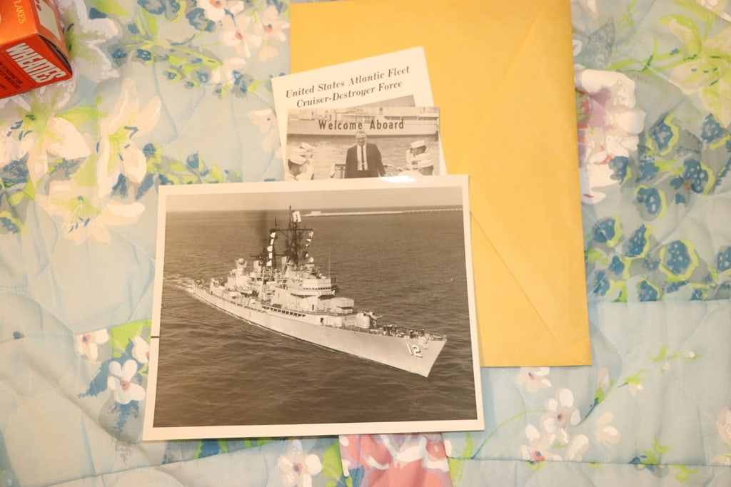 OFFICIAL MILITARY PHOTO: AN OFFICIAL MILITARY PHOTO OF THE USS DAHLGREN BATTLESHIP. VERY GOOD CONDITION.