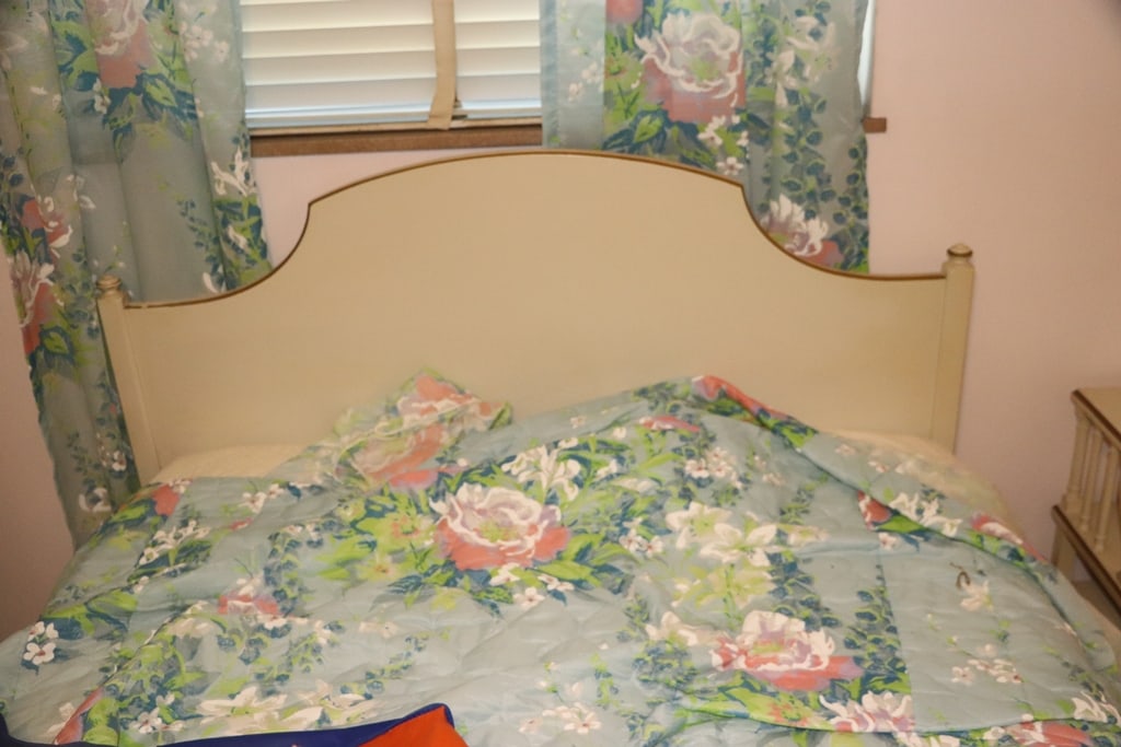 VINTAGE BEDROOM SET - 4