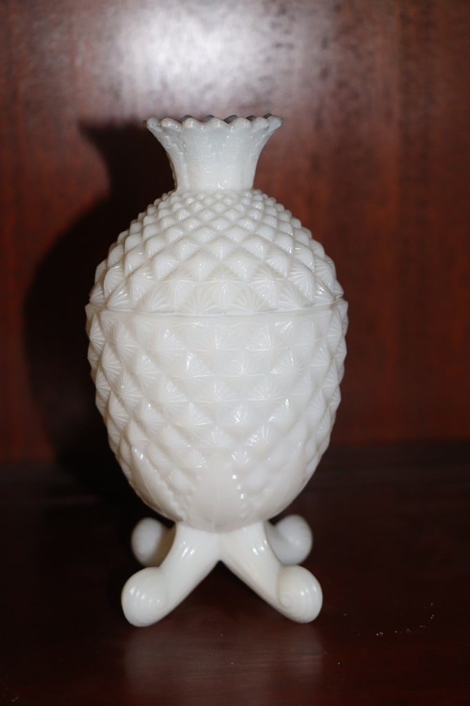 VINTAGE MILK GLASS (1 of 2)