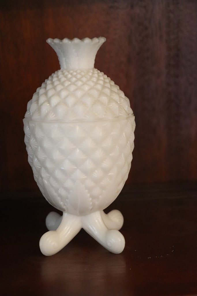 VINTAGE MILK GLASS - 2