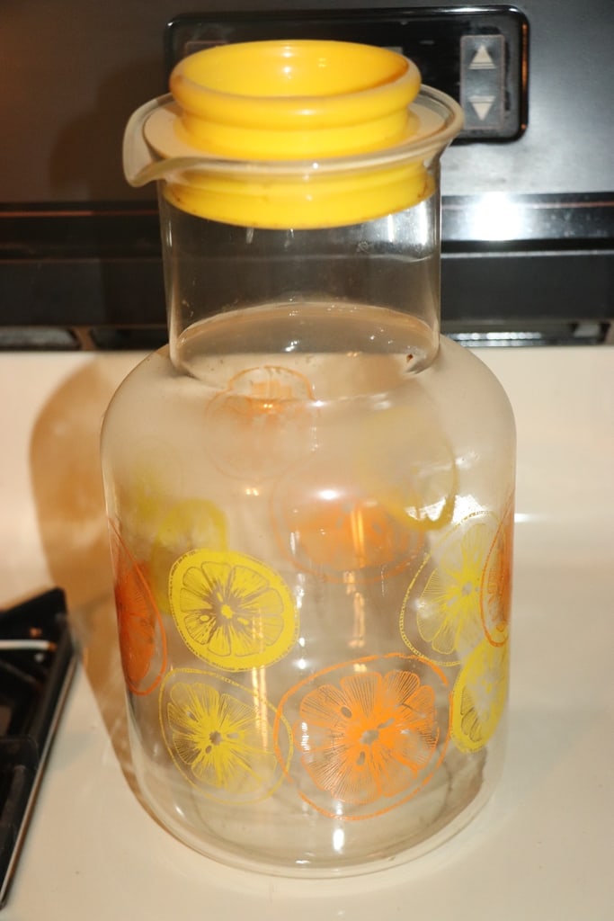 VINTAGE JUICE JAR (1 of 1)