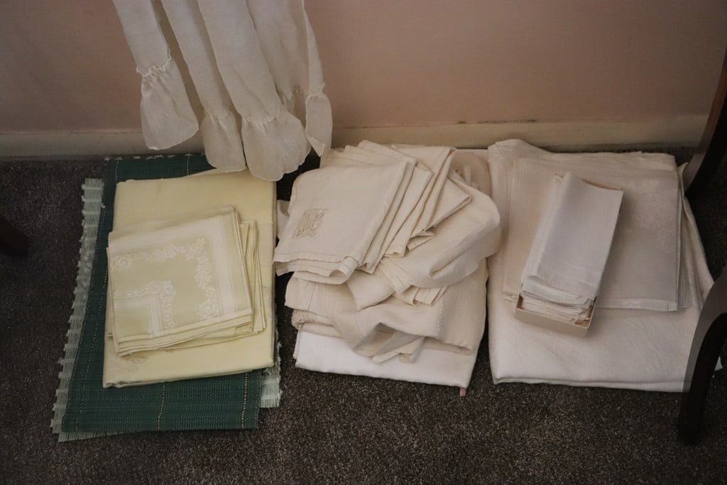 VINTAGE LINENS (1 of 1)