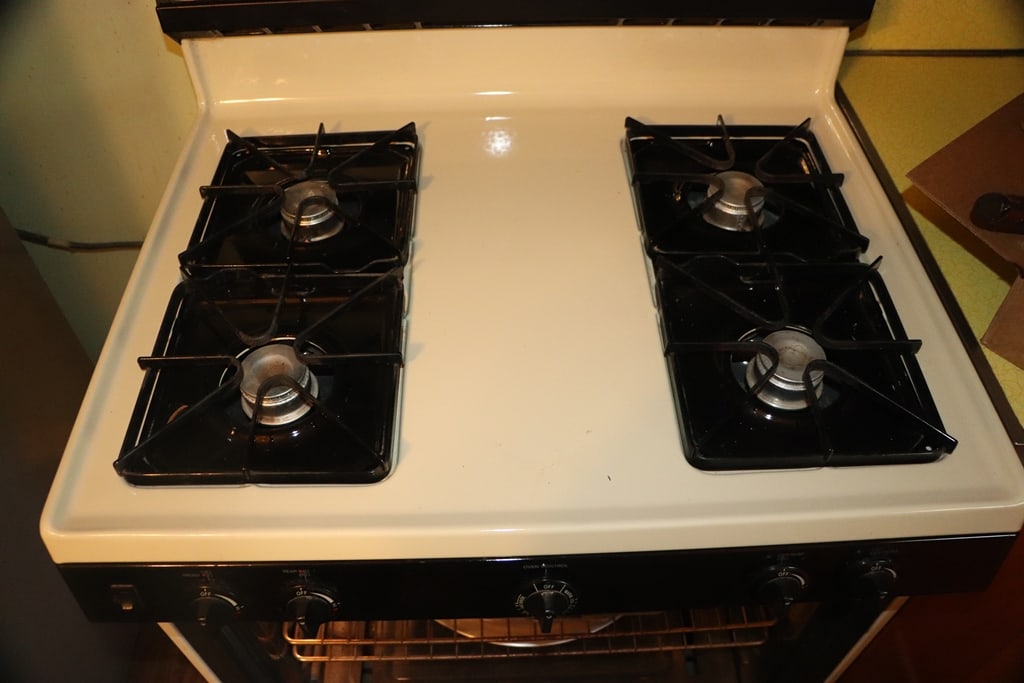 GE STOVE - 2