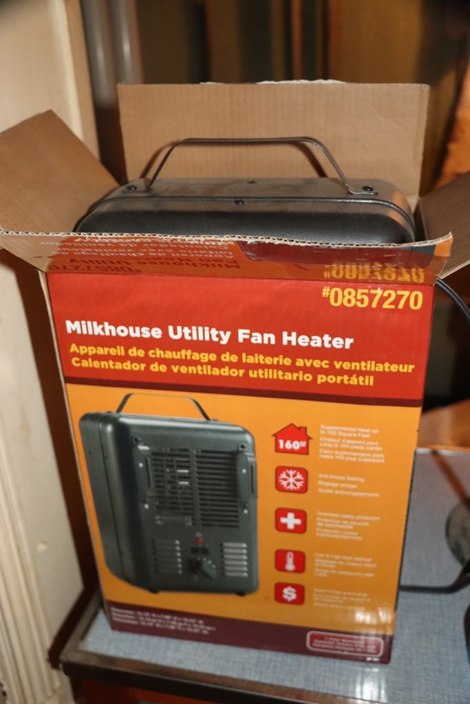 HEATER: A GENTLY USED UTILITY HEATER FAN. VERY GOOD CONDITION.