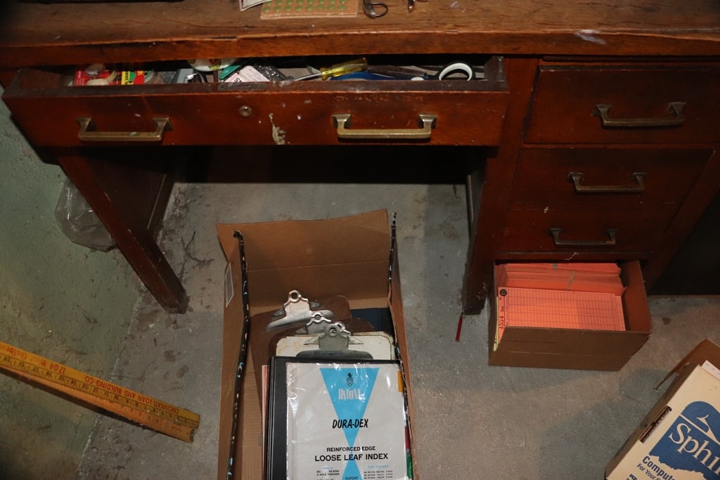 VINTAGE DESK: A VINTAGE WOOD OFFICE DESK. GOOD CONDITION.