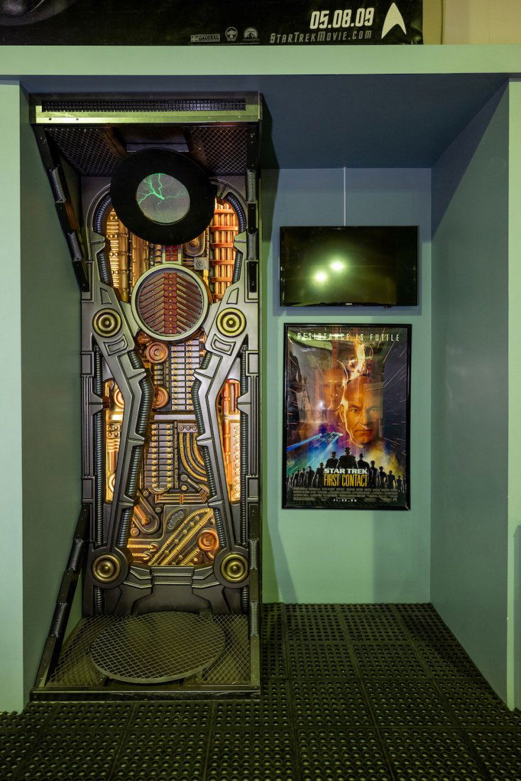 Star Trek TNG/Voyager Borg Alcove (1 of 1)