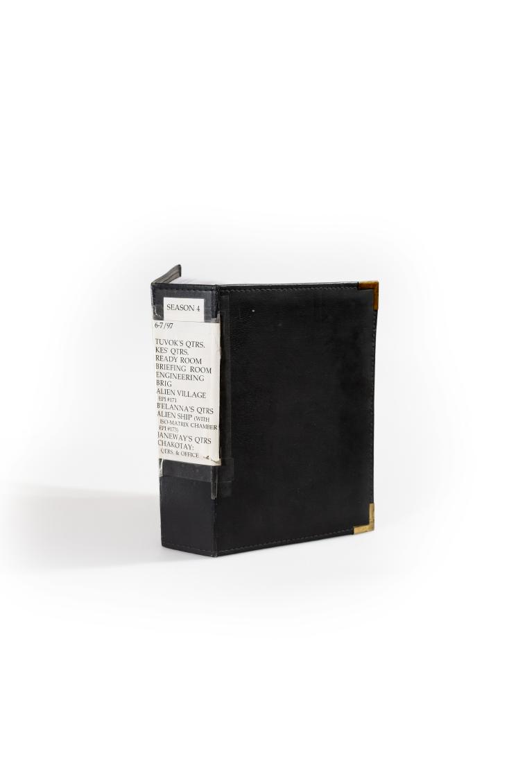 Voyager Photo Continuity Book (1 of 1)