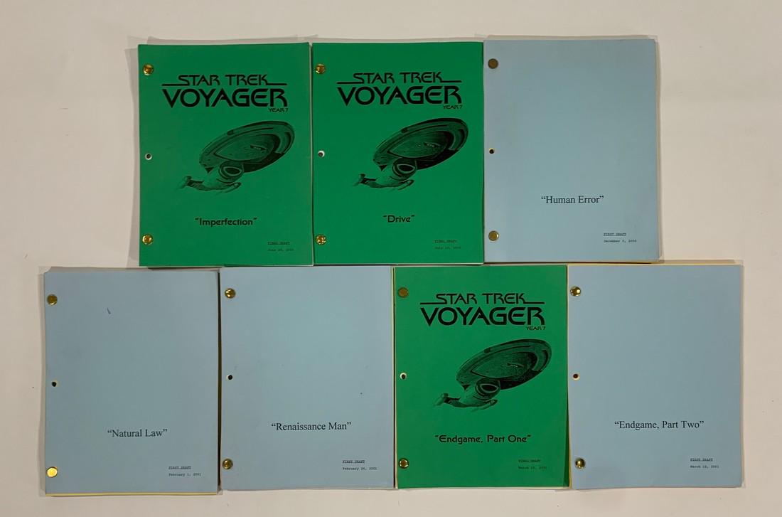 Star Trek Voyager Season Seven Script Lot (1 of 1)