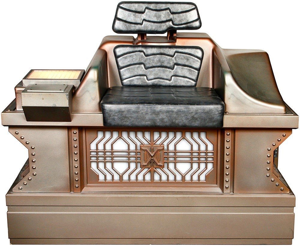 Shinzon's Command Chair (1 of 6)