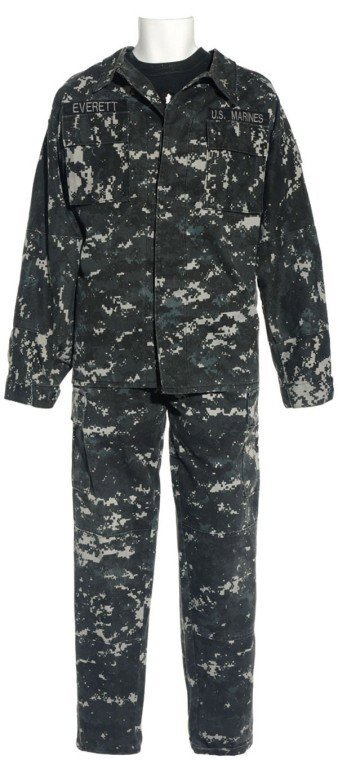 Colonel Everett's Uniform from "The Siege, Part 2": Production Description: Uniform worn by actor Clayton Landey as "Dillon Everett" in the Stargate Atlantis Season One episode, "The Siege, Part 3". Everett was dispatched by General Jack O'Neill to the