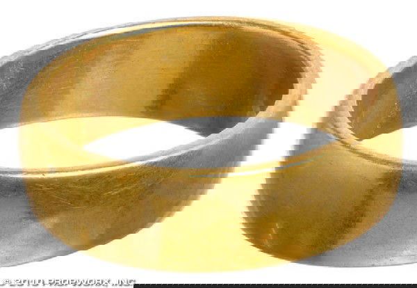 Hammond's Wedding Ring: Production Description: Wedding ring worn by actor Don S. Davis as "George Hammond" throughout his eight-season run on Stargate SG-1. Hammond's wife died of cancer before the inception of the Stargate